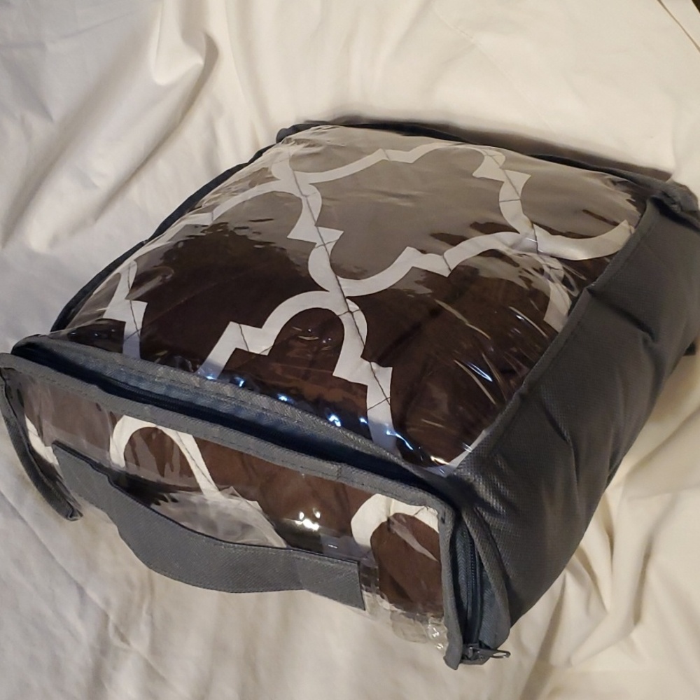 Reversible Furniture Protector - Picture 8 of 15